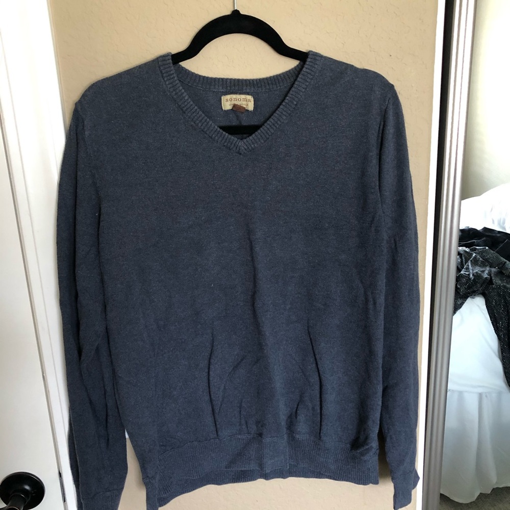 Pullover sweater